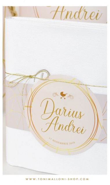 Trusou de botez pentru baieti cu broderie eleganta personalizata, Gold Cream 4